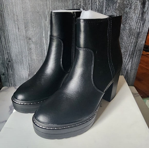 Sun + Stone Womens Kiinsley Faux Leather Block Heel Ankle Boots| Size 8M|New W B - Picture 7 of 10